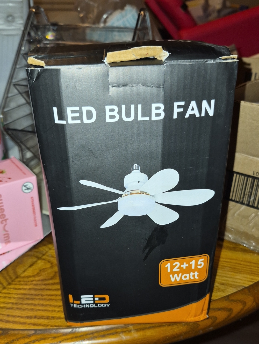 LED Bulb Fan Ceiling Light - New